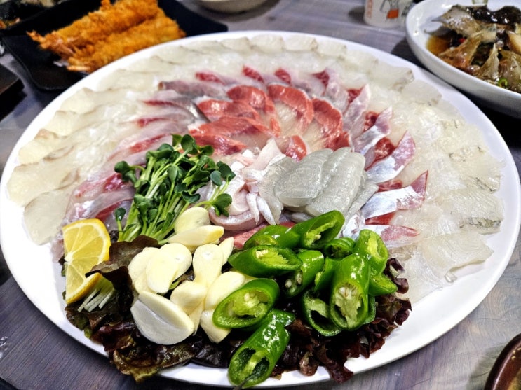  구미 인동 진평  먹자골목 횟집 맛집 스끼다시 많이 나오는 횟집 도시어부