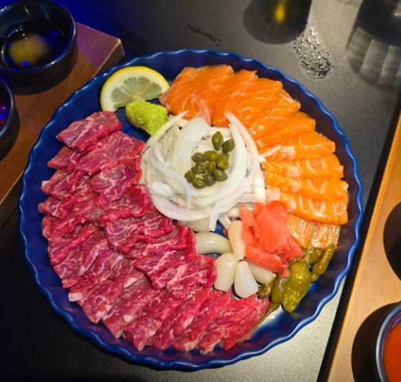육회야문연어 대치클래시아점 사진 1