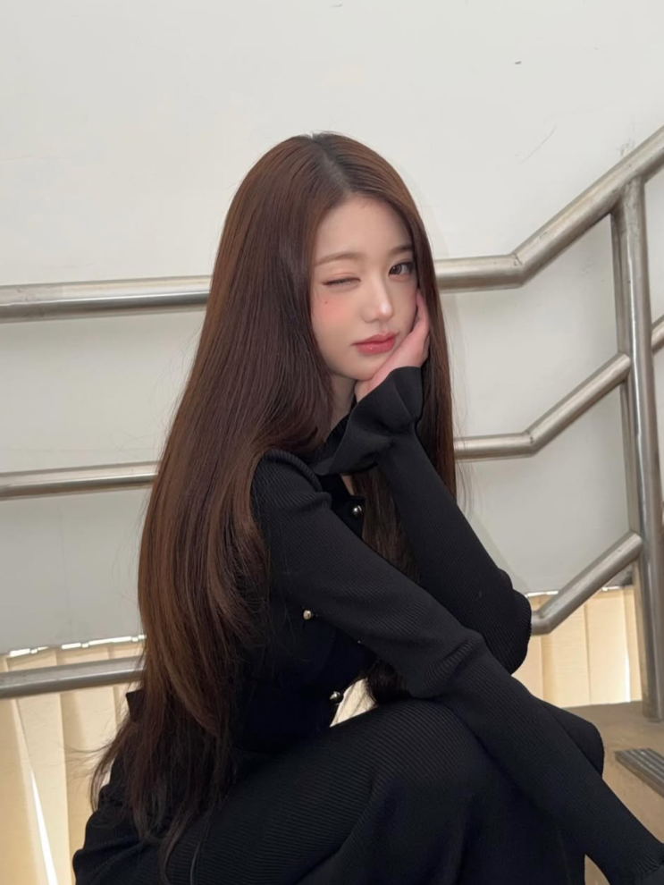  남위례역 미용실에서 차분한 이미지 변화를 주는 세련된 볼륨매직 스타일은?