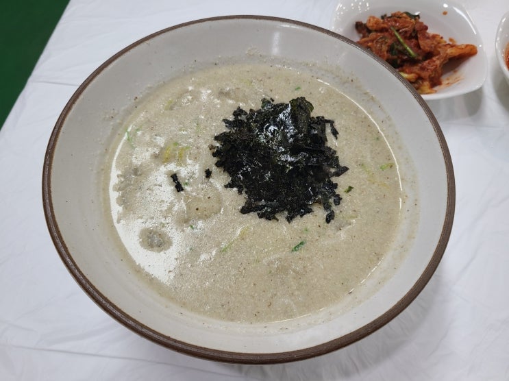  전현무계획에 나온 중앙시장 맛집 <속초신토불이감자옹심이>