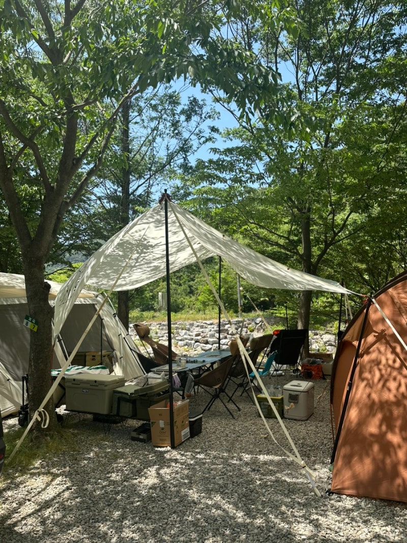 동상힐링캠핑장 , 전주 근교 계곡 캠핑장 사이트 수영장 매점 정보