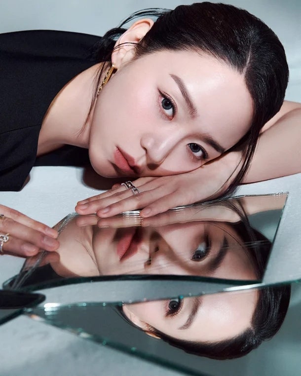 레이디 두아 신혜선 스타일링의 비밀: 디올 백보다 중요한 건 '이것'?"