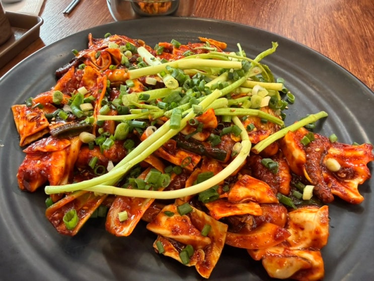  장안동맛집 [최순옥진수성찬 장안점] 돼지국밥 보쌈 낙지볶음 후기