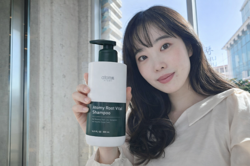 카페인 두피케어 샴푸 애터미 탈모완화기능성 루트 바이탈을 사용해봤어요.