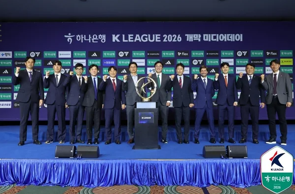  2026 K리그1, 전북 vs 대전 양강 체제 확립: 왕조 수성과 대권 도전의 정면 승부