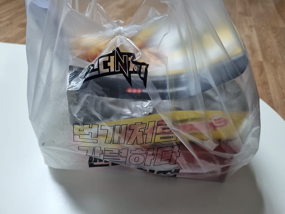 썬더치킨 부산신호1호점 사진 1