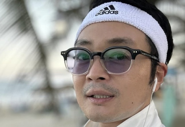  이켠 어깨 수술 근황… 베트남 커피 사업 중 사고 “결국 한국에서 수술” 안타까운 이유 