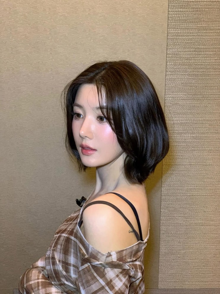  석촌동 헤어 바앤복하우스에서만 알려드리는 거지존 중단발 헤어스타일링