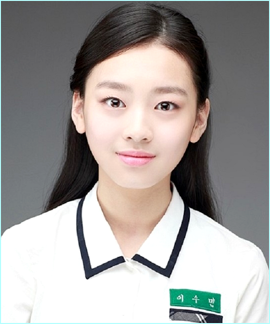 16살에 가족 빚 청산한 최연소 아시아나 모델, 논란 이후 180도 달라진 2026년 근황