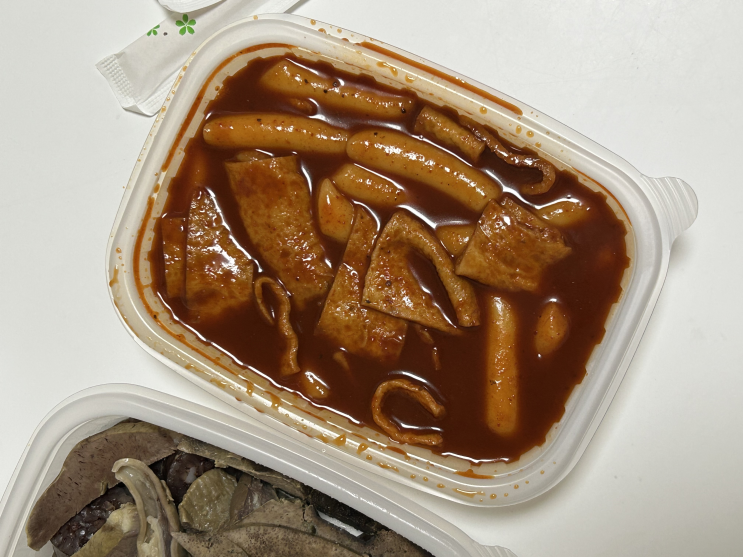  몇 년 만에 다시 시켰는데 까치산 팔동튀김 아직도 미쳤다