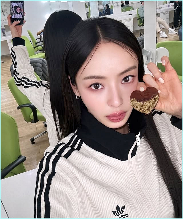  50kg 넘으면 굶는다는 176cm 모델 출신 배우의 키 큰 여자 코디의 교과서