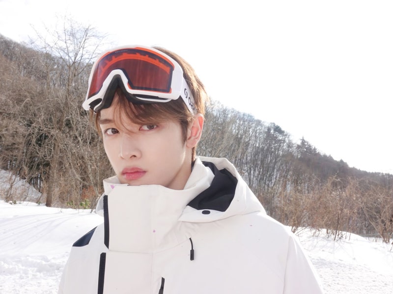 RIIZE 成燦Instagram (260227)：「夢想與未來，永遠與你同在 ❄️」