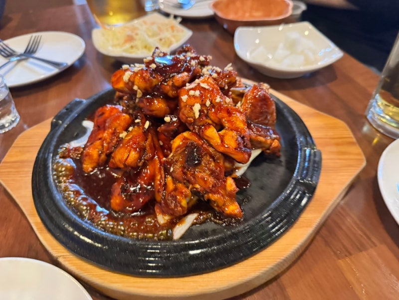 [오목천동 치킨 맛집] ‘코리안바베큐’ 매콤한 한식바베큐와 인생 훈제날개 후기