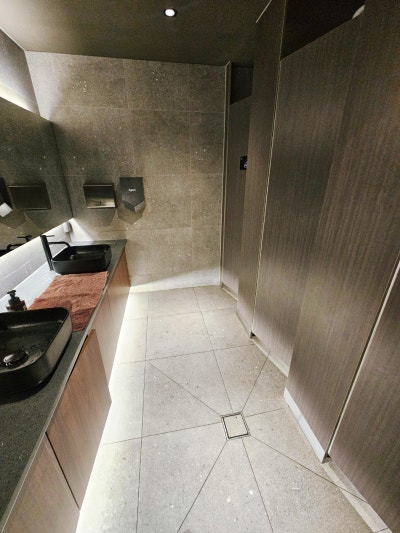 Beseuko Restroom — photo 1