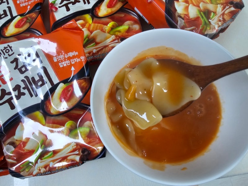 수제비만드는법 이가자연면 쫄깃한 얼큰김치수제비로 맛있고 간단하게