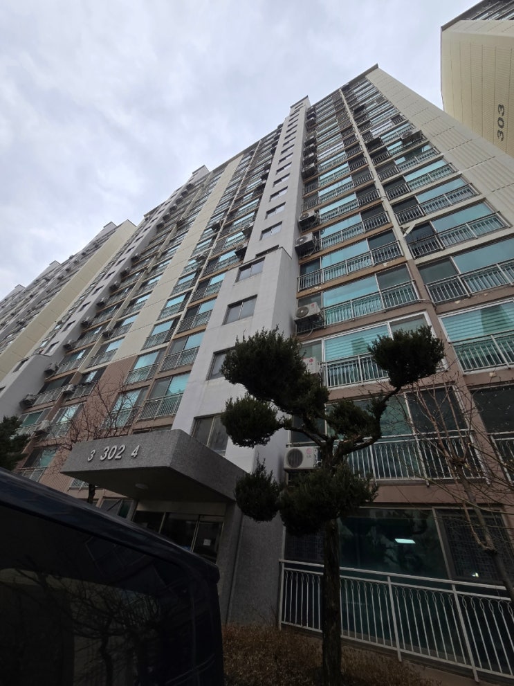  경기광주 태전동(태봉로)성원상떼빌 3단지 302동 보일러 배관 및 감압변 교체 작업 입니다.