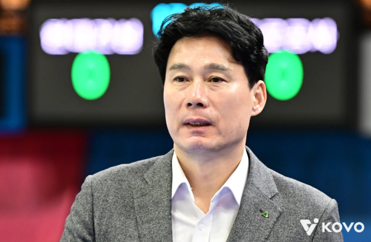  '감독 수난시대' 속 나홀로 순항… 현대건설 강성형 감독이 증명한 '명장의 가치'