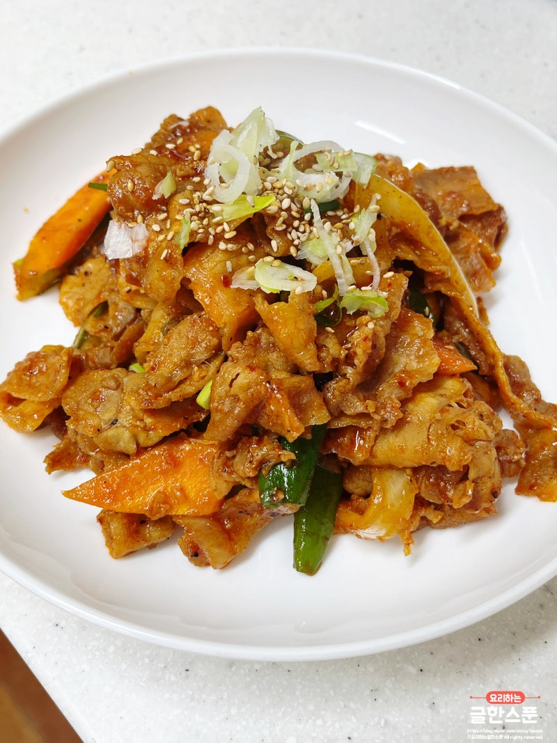 여기가 바로 기사식당!! 불맛 가득 냉삼 제육볶음 레시피