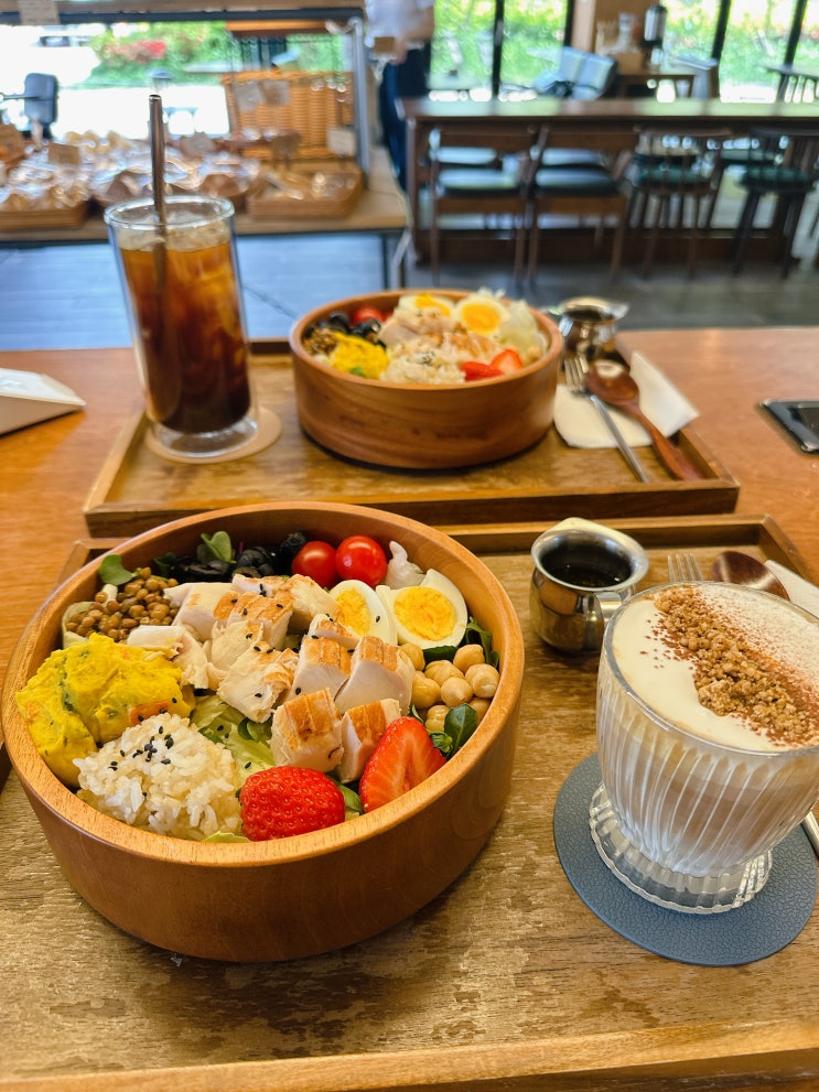  식단 중인데 빵은 못 참겠다면? 진주 혁신도시에서 찾은 '죄책감 0%' 브런치카페 공드린빵드림