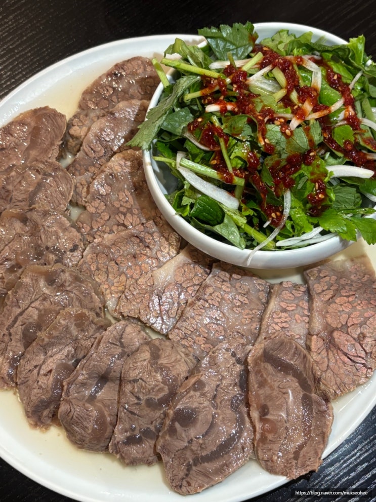  맑음 곰탕 고음 만두전골 맛있어 수육에 잔술 종로 맛집