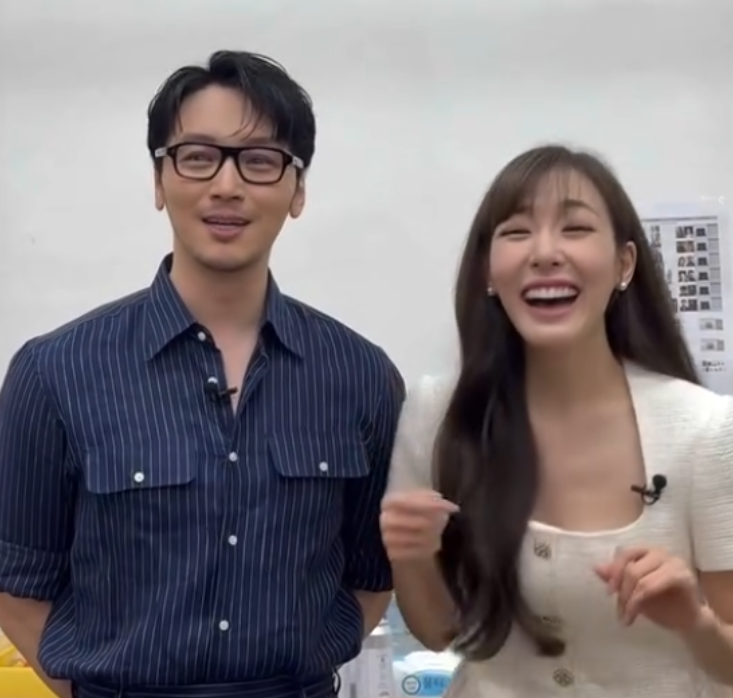   티파니 영  변요한 "이제는 진짜 부부" SNS 맞팔로 럽스타그램 시작!