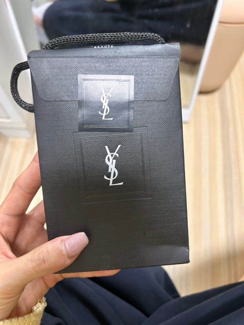 [봄웜~여쿨 립추천] 입생로랑 캔디글로우 립밤 9B 베리롤리 색상 후기 _인천 구월동 롯데백화....