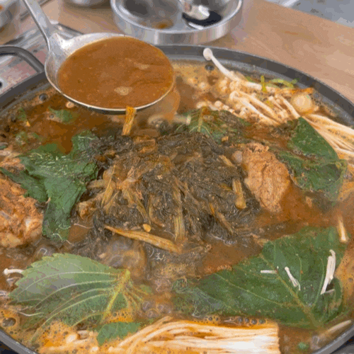  중곡동 감자탕 레전드 맛집 뼈탕집, 진한 국물과 부들부들한 등뼈고기 솔직후기!