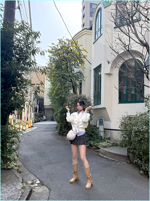  "일본 길거리 마비?" 치어리더 이소영, 올봄 유행할 청순 여친룩의 정석