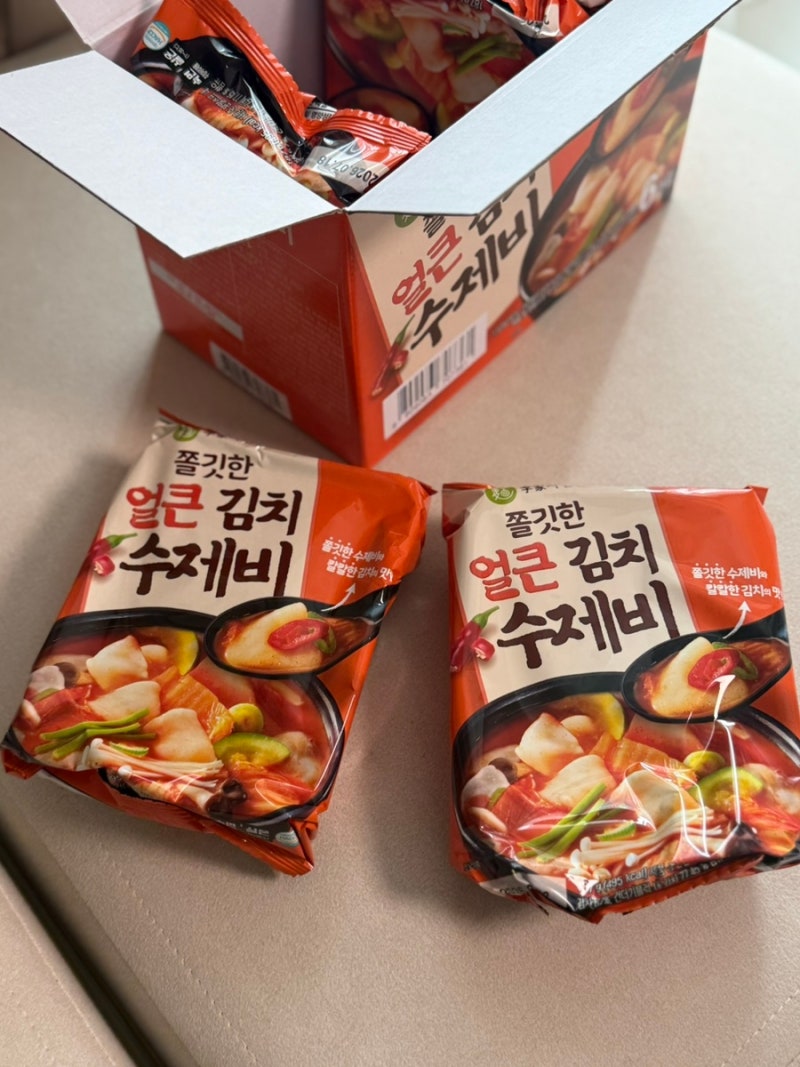 이가자연면 쫄깃한 얼큰김치수제비 간편하게 맛있게 즐기는 한끼