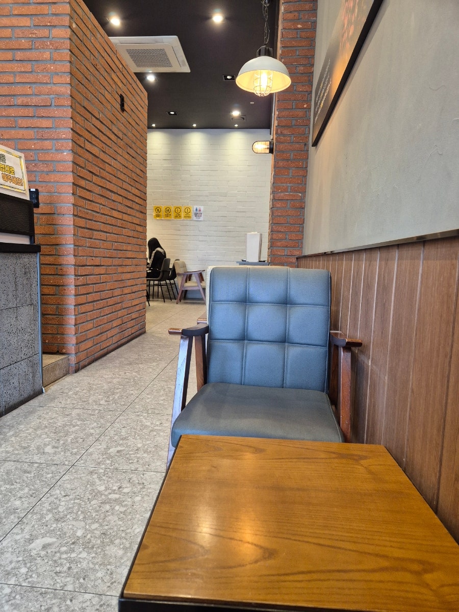 컴포즈커피 광주광천점 사진 3