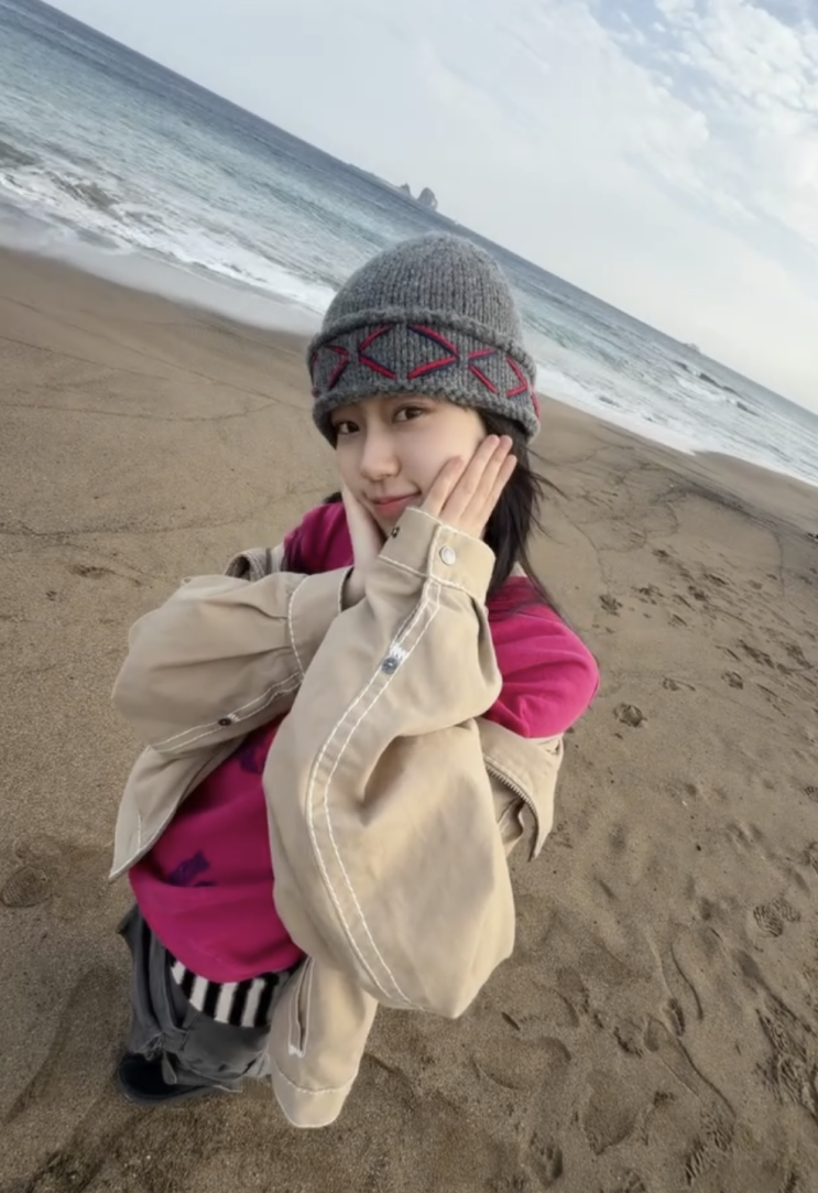  [셀럽 패션] 노윤서 여행 코디 완전 정리봄 간절기 자켓 추천