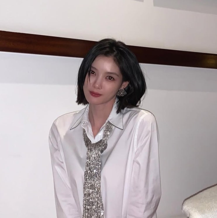 송혜교 인줄? 김유정 단발 머리 스타일 하나로 분위기 여신 등극
