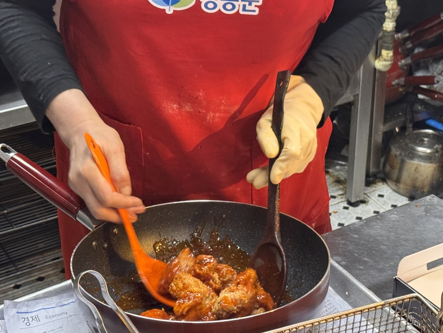돈치킨 청송점 사진 1