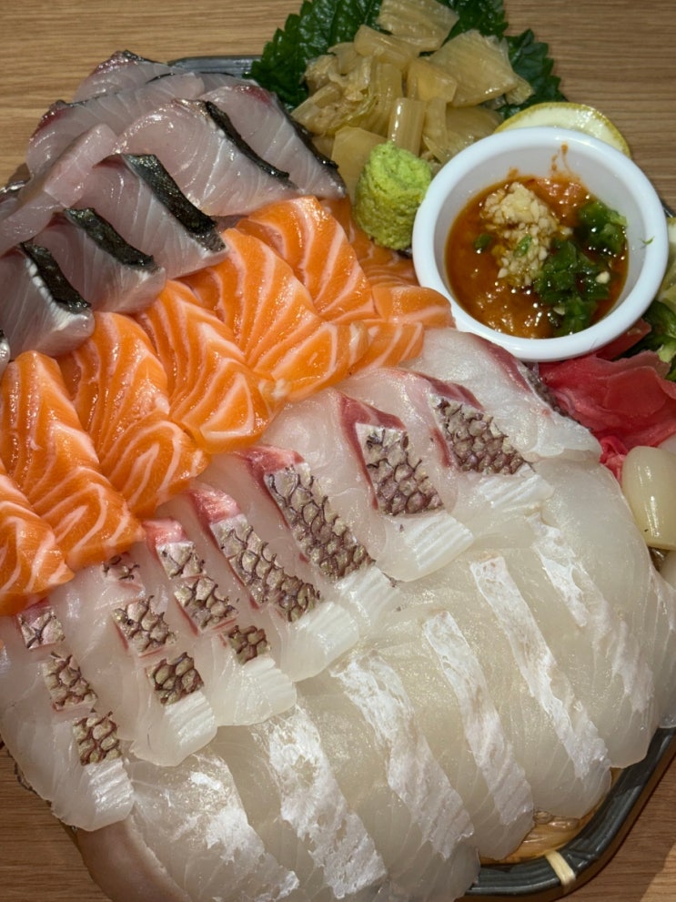  종각역 숙성회 맛집 찾는다면 파랑해녀집 후토마끼 김밥