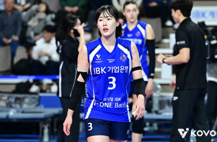  볼 끝은 죽고 분배는 실종, 기업은행 세터진의 총체적 난국, 대안은 결국 '외부 영입'뿐인가