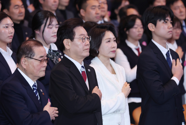 <b>李대통령</b> “3·1혁명 정신은... 메시지와 동남아 <b>순방</b> 의미