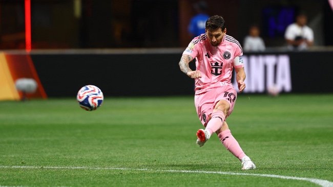  리오넬 메시 축구 역사상 최초로 19년 연속 프리킥 득점
