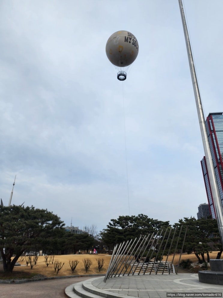   여의도 서울달, 130m 상공에서 펼쳐지는 서울 야경의 황홀경 