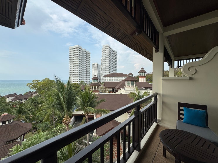  [파타야] 확실한 휴식을 보장하는 곳 'Intercontinental Pattaya Resort' : Queen Classic Ocean View
