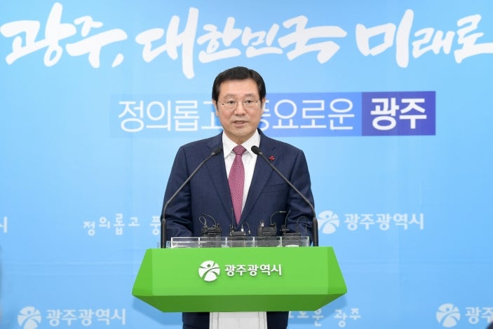이용섭 부영그룹 신임 회장 프로필 전 건설교통부 건교부 장관 광주광역시 시장 선임 배경 ....