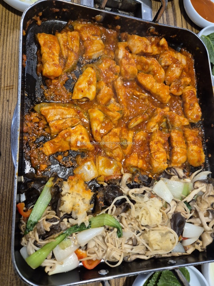  메기대감 메기매운탕 메기불고기 도리뱅뱅 양재역 노포 한식 맛집