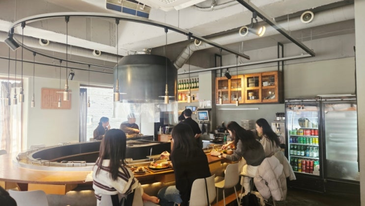  홍대 데이트 맛집 우아하게 솔직 후기 | 숯불 떡갈비 스테이크 + 분위기 최고