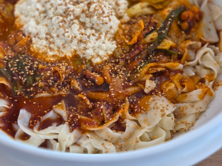  속초 바다제면, 순두부 오징어 비빔칼제비 내돈내산 방문후기 (속초해수욕장 맛집)