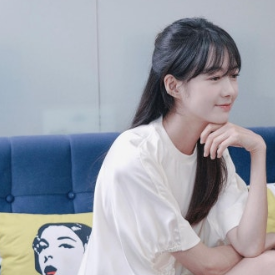  '엄마도 유투브로 돈 벌어와..' 23살에 재력가와 결혼한 여배우 박보검 닮은 아들 공개