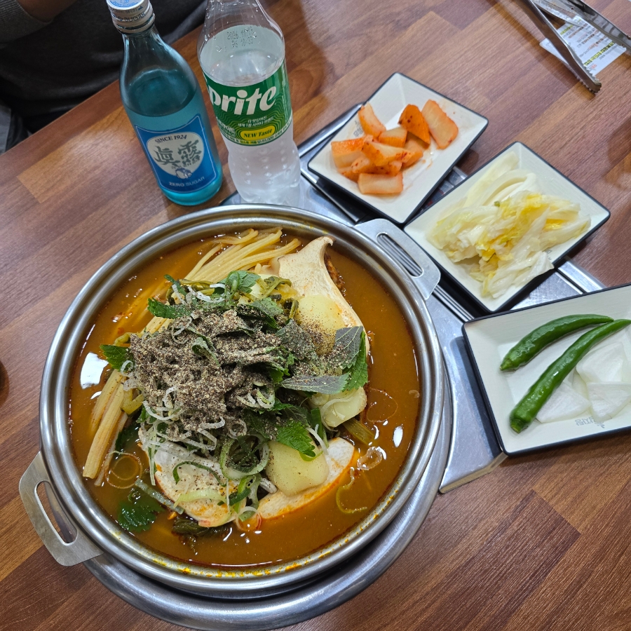 무청감자탕 김천점 사진 5