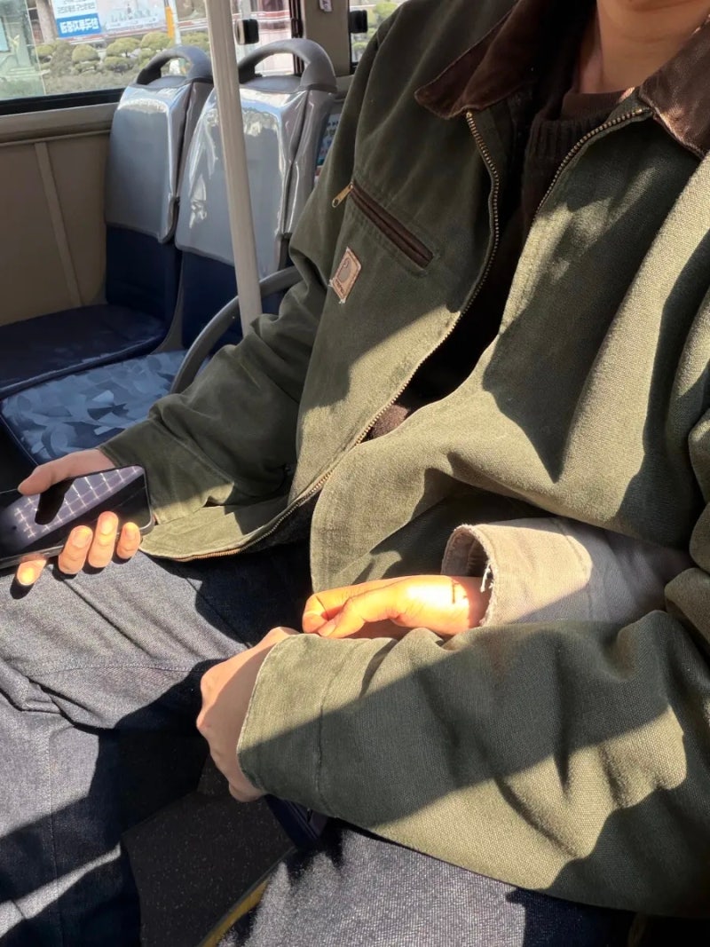 칼하트 오리지널 J97 디트로이트 자켓 모스그린 후기/구매는 데이드리밍 스토어