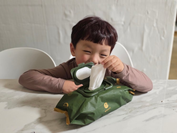  아기물티슈 유목민 정착템 앙블랑 두꺼운 물티슈의 부드러움에 반하다