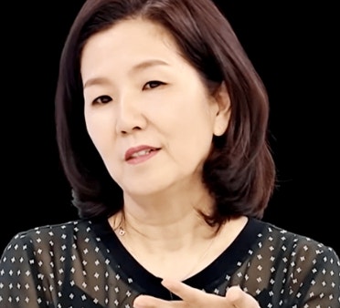 미혼모 스캔들, 엄마 4명, 아들에 무릎 꿇기까지… 이성미 인생 풍파 남편 자녀 지금 근황까....
