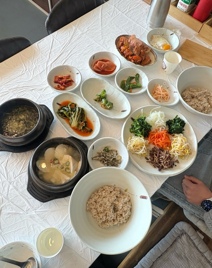  인천 강화도 건강한 한끼 추천 동강보리밥 나물 가득 1인 10,000원 혜자 한상차림 보리밥정식