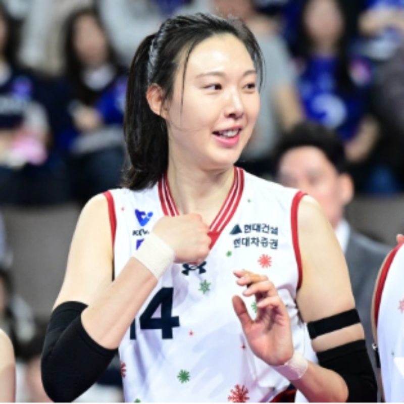 양효진도 은퇴 선언!! 현대건설은 14번 영구결번지정!! 작년 흥국 김연경 선수에 이어 라스트 ....